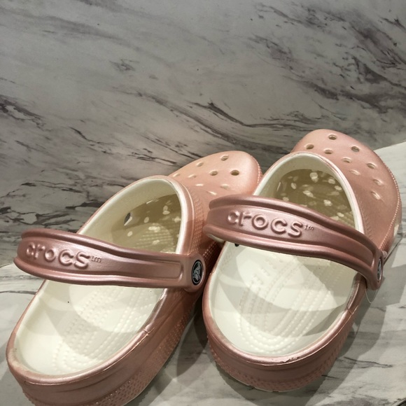 Crocs Classic Rose Gold Metallic Clog Womens 10 - Picture 3 of 6